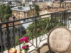 Aglaya Hotel & Courtyard