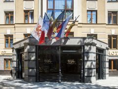 Aglaya Hotel & Courtyard