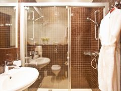 Золотой Треугольник