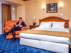 Маринс Парк Отель