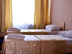 Happy Hotel
