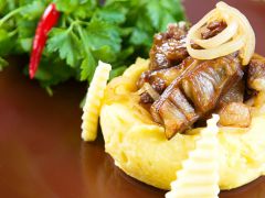 Адиюх-Пэлас, гостиница