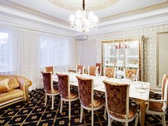 Адиюх-Пэлас, гостиница