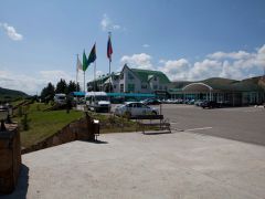 Адиюх-Пэлас, гостиница