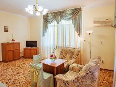 Корона(Евпатория)