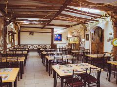 Корона(Евпатория)