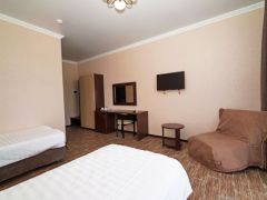 Golden Resort 