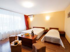 Нева(Алушта)