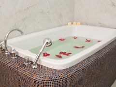 LUCIANO SPA 