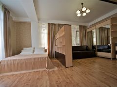 Благое Апарты