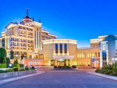MISTRAL HOTEL & SPA