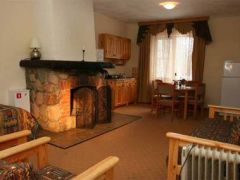 COUNTRY RESORT