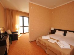 Golden Hills отель