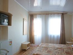 Золотой Пляж (Береговое) корп.2 и домики