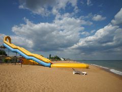 Золотой Пляж (Береговое) корп.2 и домики