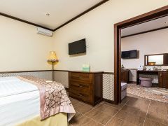 Довиль Отель & SPA