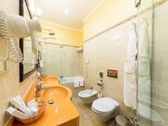 Довиль Отель & SPA