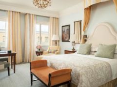 Four Seasons Hotel
