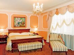 Гранд Отель Эмеральд