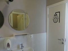 Graffiti L  хостел