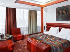 Red Stars Hotel