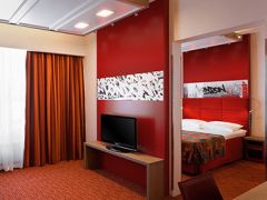 Red Stars Hotel