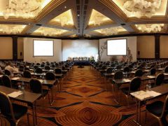 Ренессанс Москва Монарх Центр