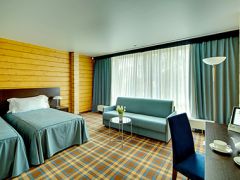 LES Art Resort