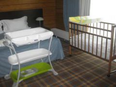 LES Art Resort