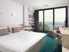 Green park Yalta-Intourist