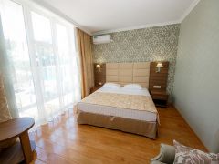 Гранат(Геленджик)