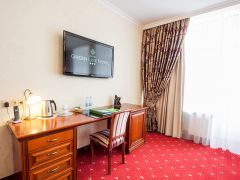 Green Line Hotel