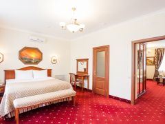 Green Line Hotel