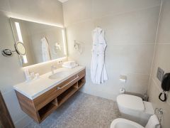 Доброград(парк-отель)