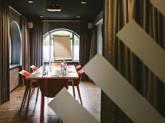 Ибис Октябрьское поле