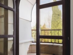 им. Мориса Тореза