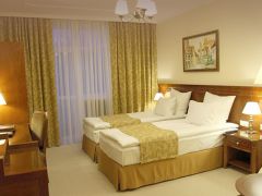 WEILER HOTEL