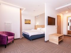 Harbor Club Hotel