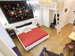 Калейдоскоп на Итальянской