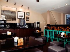 Sky-Hotel