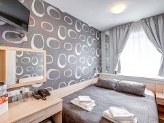 Sky-Hotel