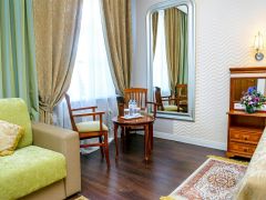 Петръ Отель