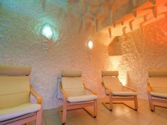 CRONA Medical & SPA Hotel