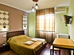 F-HOTEL GUEST HOUSE 
