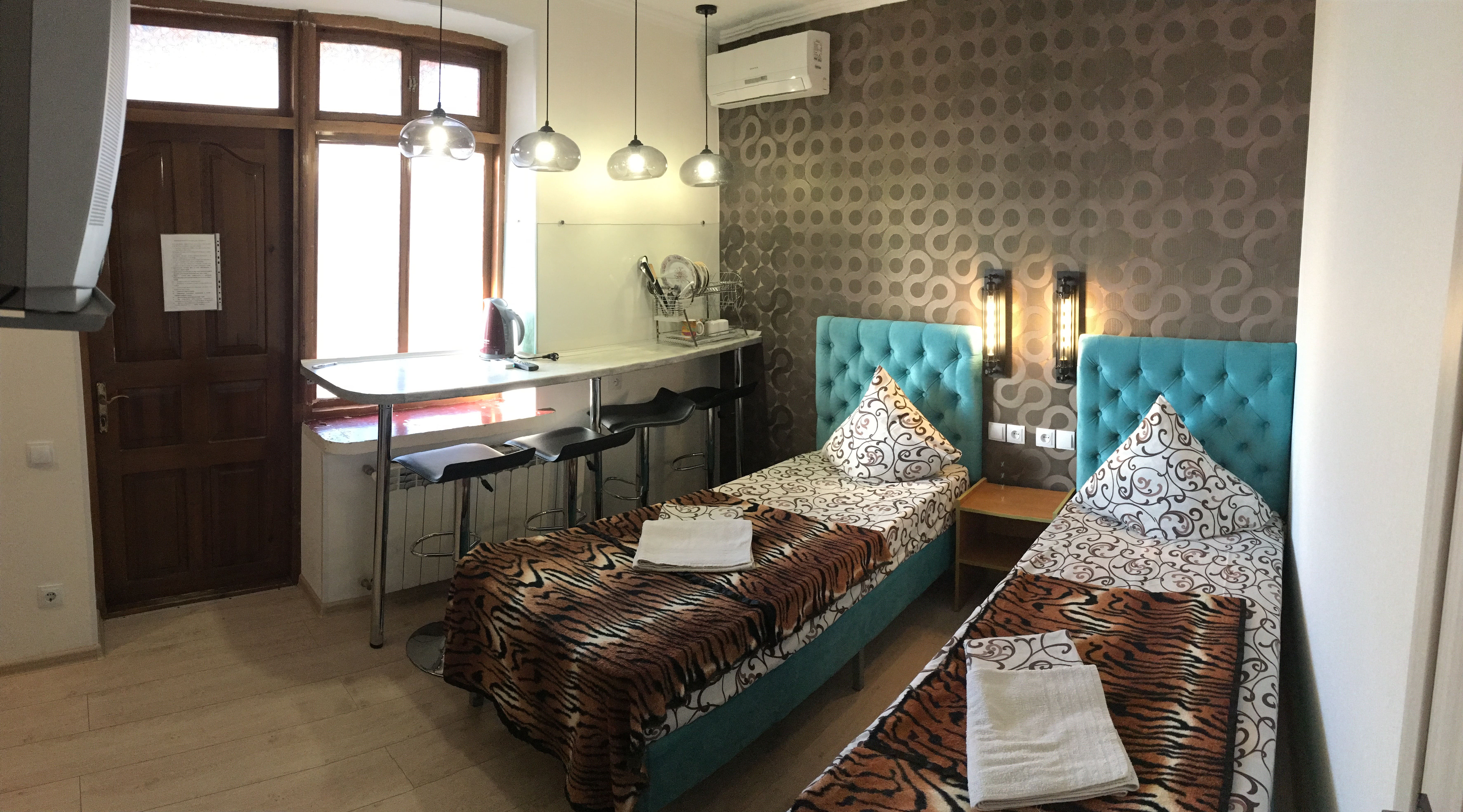 F-HOTEL GUEST HOUSE 