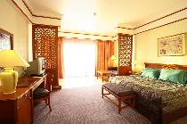 AL HAMRA FORT BEACH RESORT & SPA