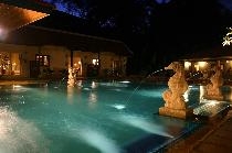BAAN KARON RESORT