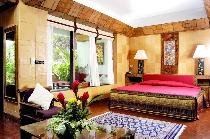 MOM TRI'S VILLA ROYALE