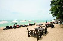 THAI HOUSE BEACH RESORT