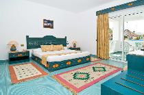 SONESTA CLUB